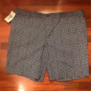 Men’s Dockers shorts, size 44, NWT